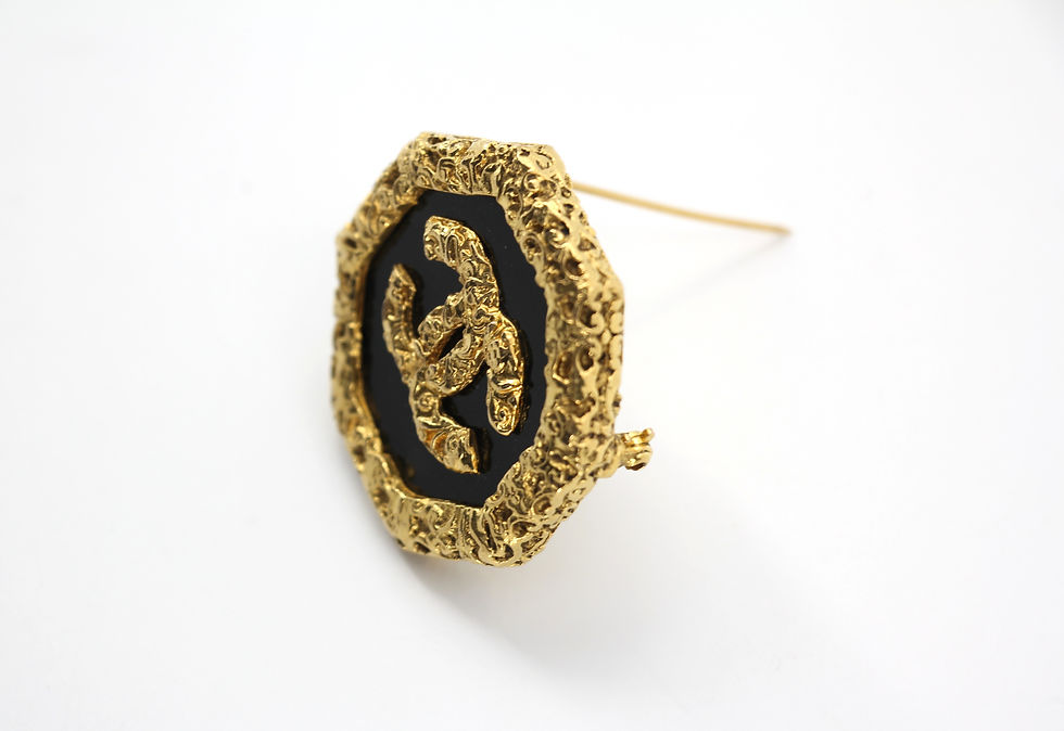 Thumbnail: Chanel Vintage 93A Lava Octagonal CC Logo Black and Gold Tone  Brooch