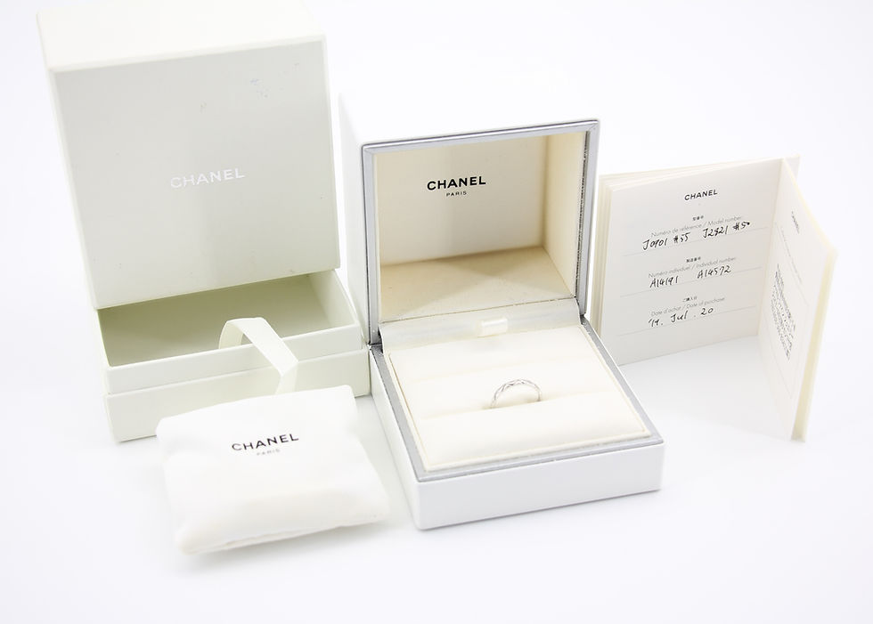 Thumbnail: Chanel 2020 Coco Crush Matelisse Marriage Triple Row Diamond Platinum Ring PT950