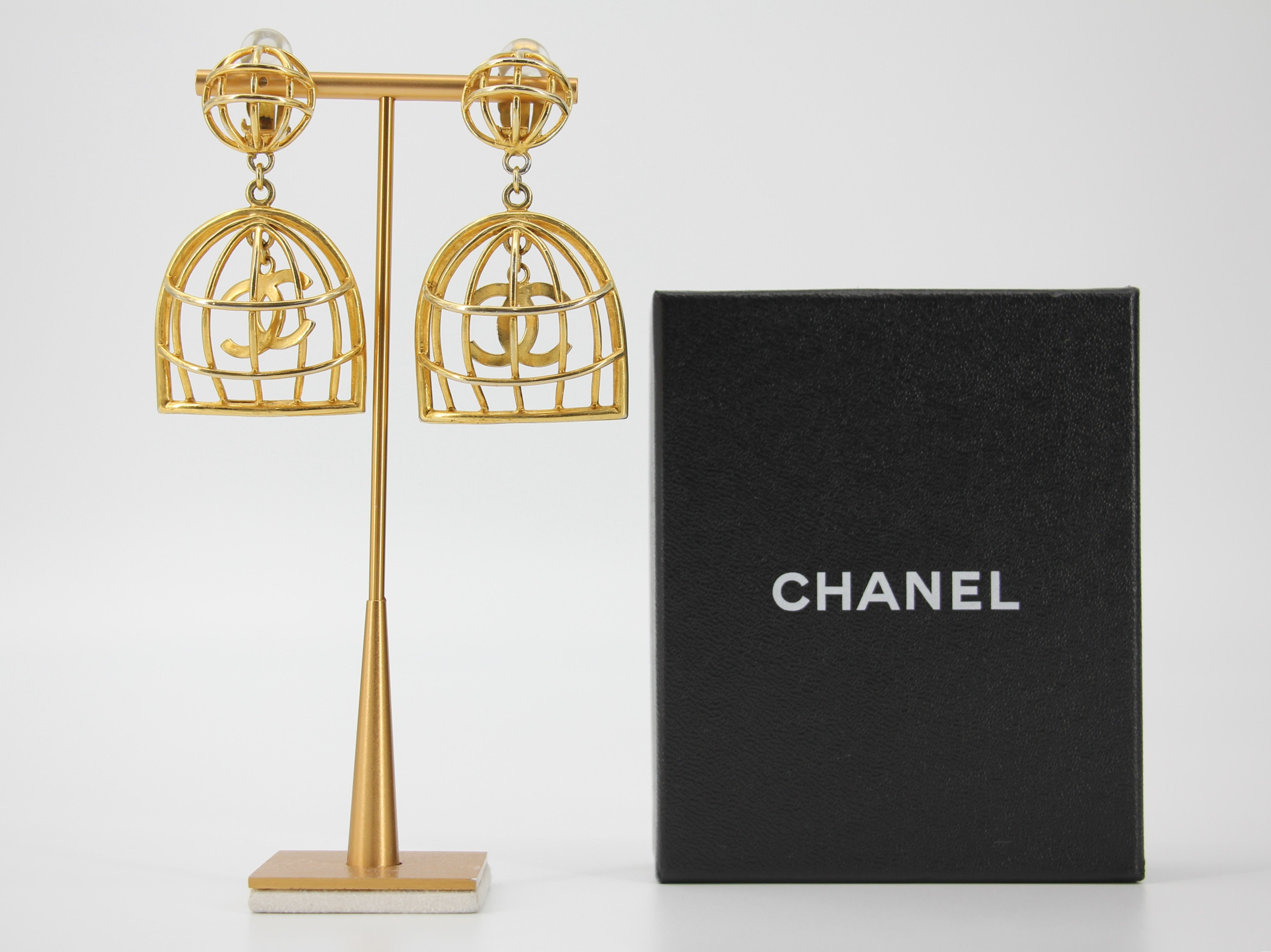 Chanel Vintage 92 Gold-Plated Birdcage Clip-on Earrings