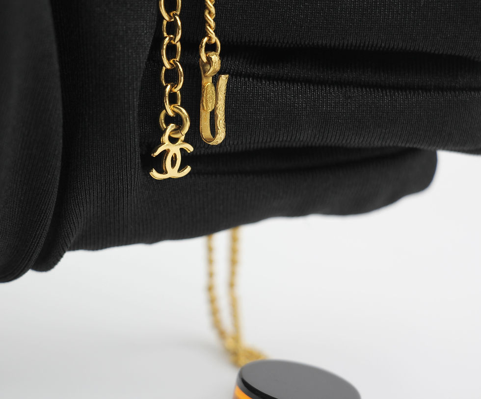 Thumbnail: Chanel Vintage 98A Acrylic Dark Brown Camellia Necklace