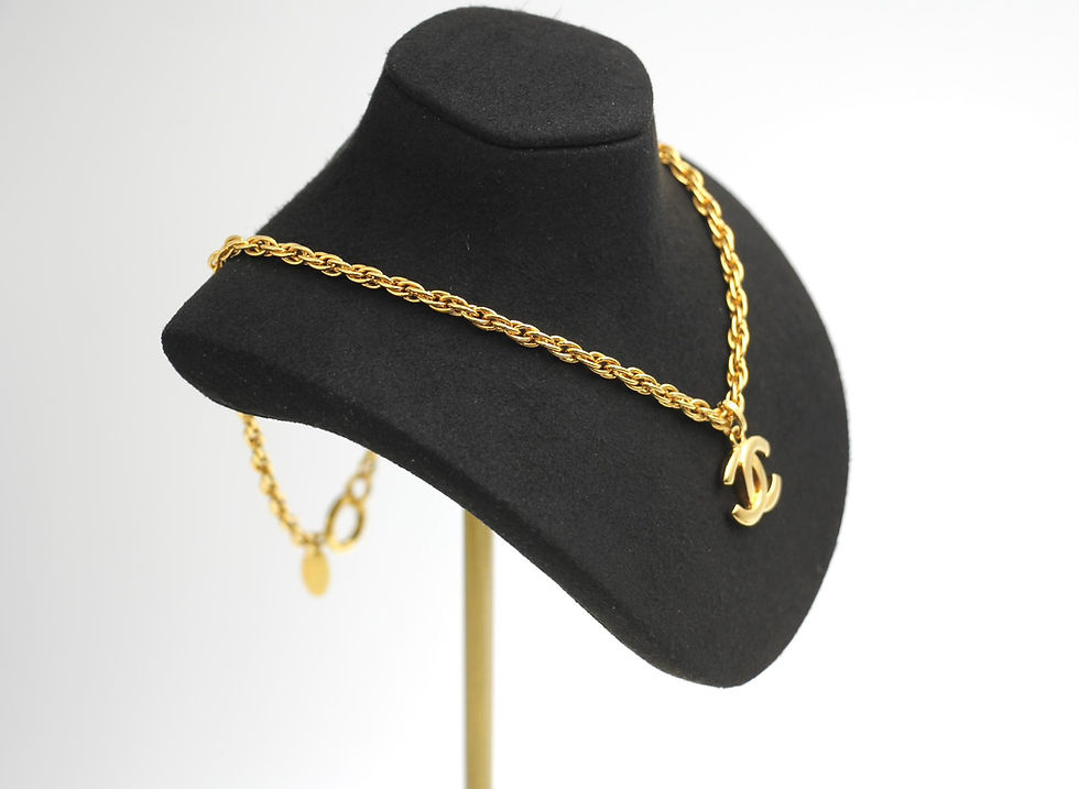 Thumbnail: Chanel Vintage 81-85 Gold-plated Chain Collarbone Necklace