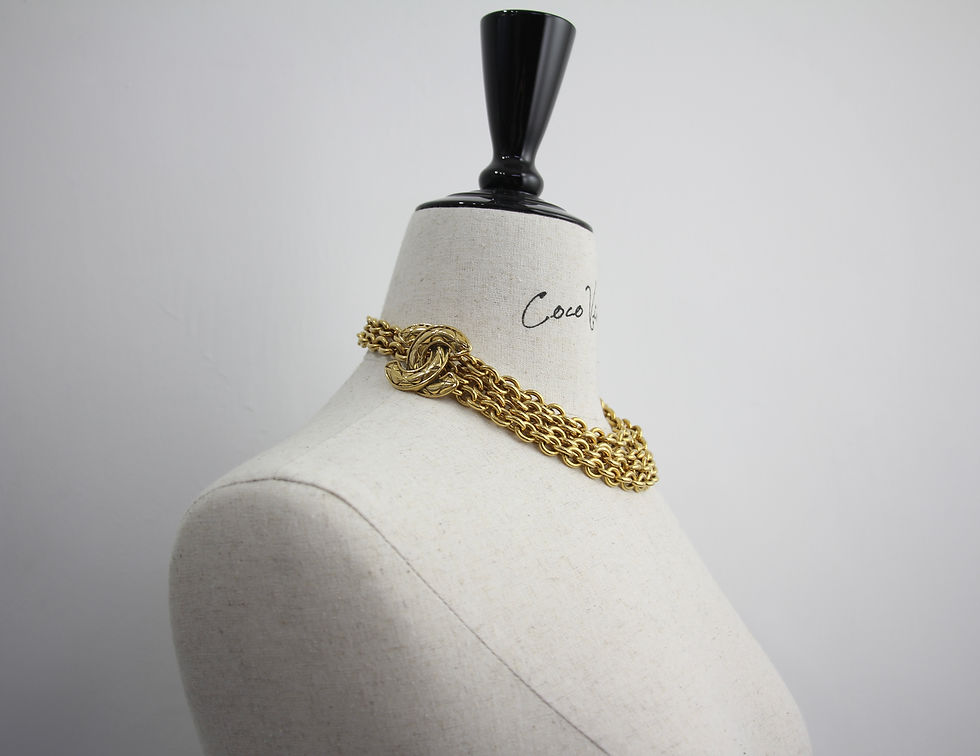 Thumbnail: Chanel Vintage 81-85s Gold-Plated Thick Chain Waist Belt with Symmetrical Bird M