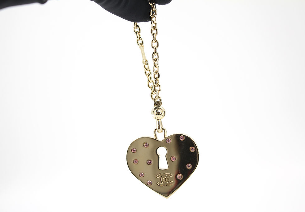 Thumbnail: Chanel Vintage 02P Pink Rhinestone Heart Padlock Charm 