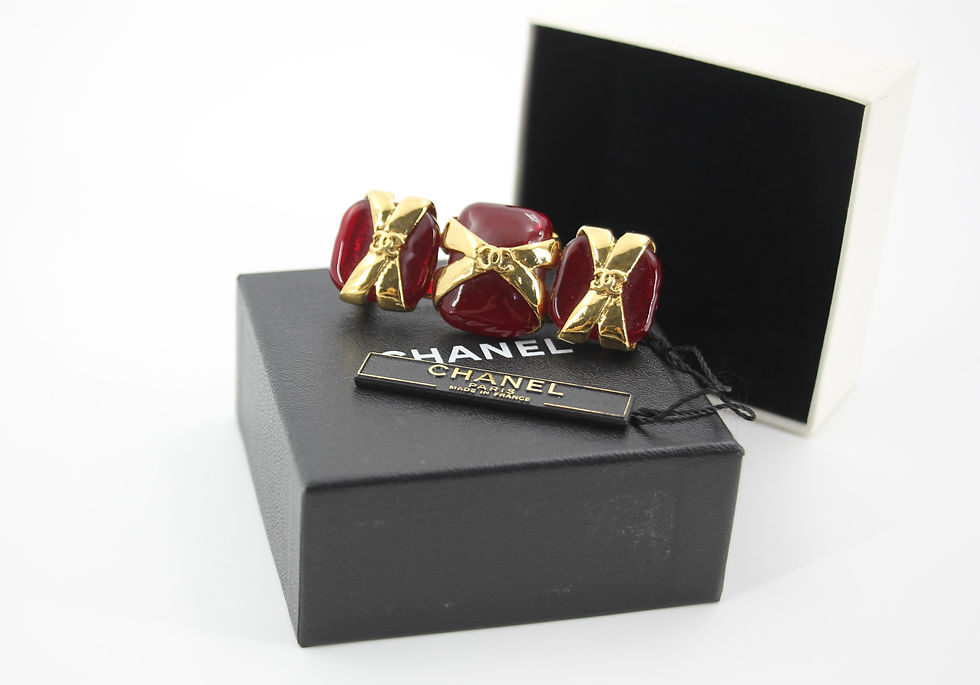 Thumbnail: Chanel Vintage 94P Gripoix Red CC Gold Plated Rectangular Cross Brooch
