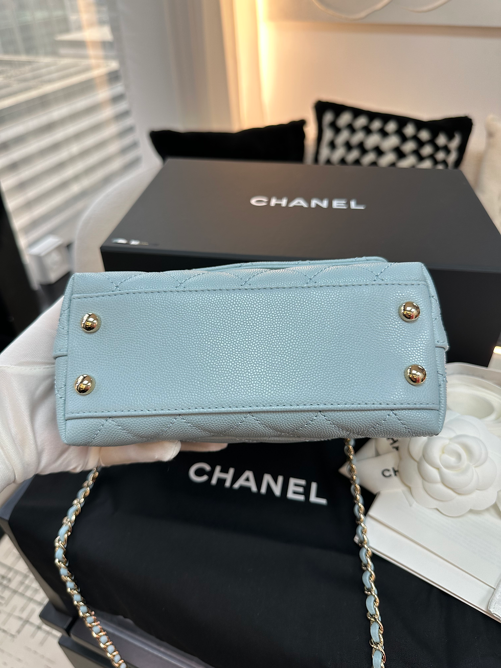 Thumbnail: Chanel (22)Coco Handle Mini Bag