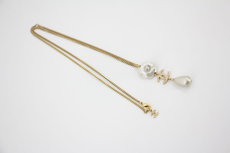 Thumbnail: Chanel A20A Imitation Pearl Camellia Pendant Light Gold Necklace