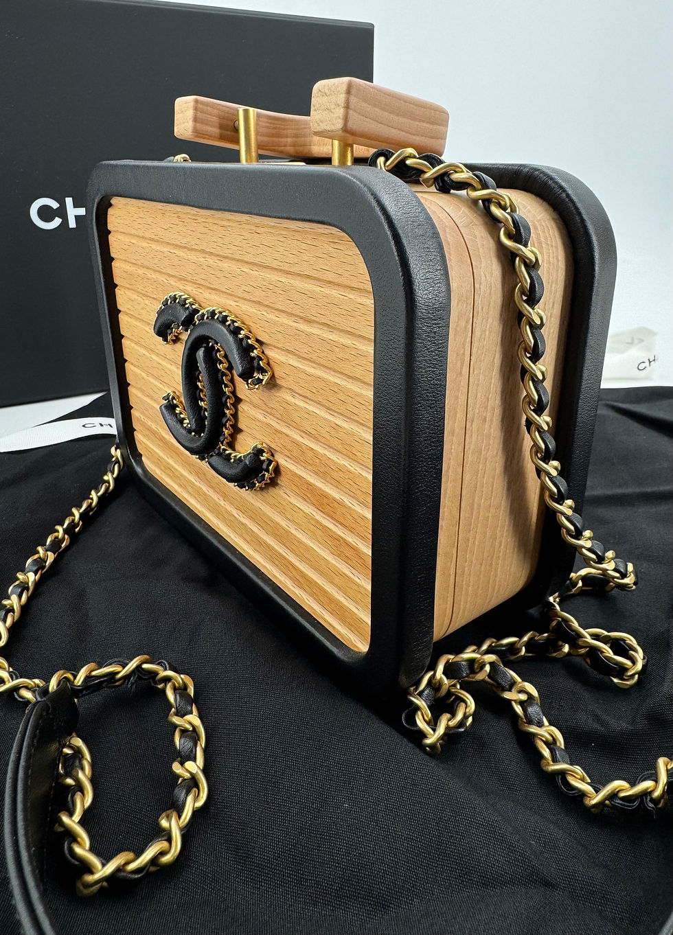 Thumbnail: Chanel 22C Wood & Leather Beige and Black Vanity Case 