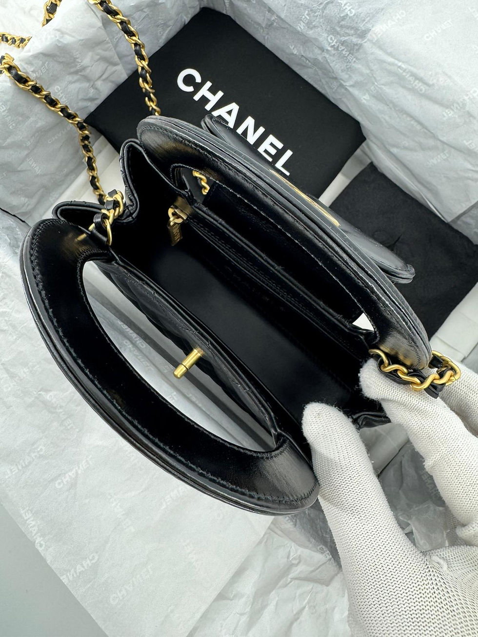 Thumbnail: Chanel Kelly Shiny Calfskin Black Mini Handbag