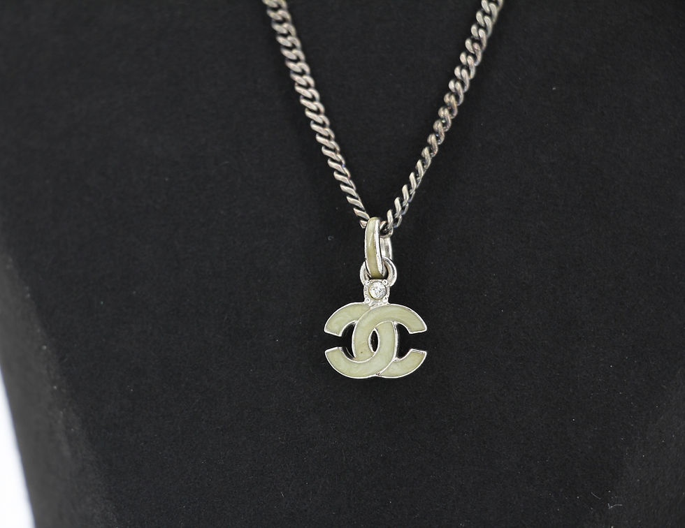 Thumbnail: Chanel Vintage 04P Enamel Dark Green Silver Necklace