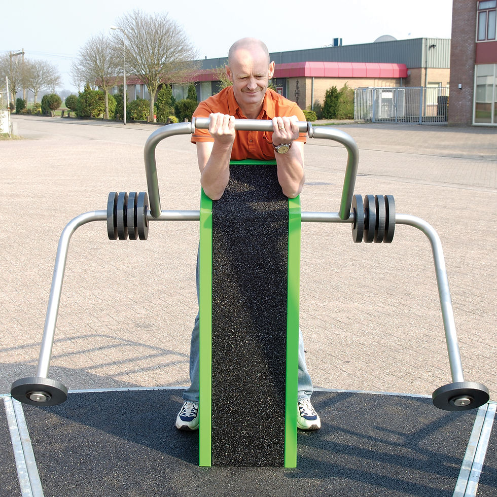 Fitness urbain pour biceps