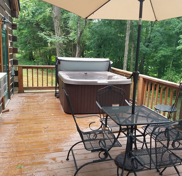 Adamsrock Hot tub Spa private Airbnb VRBO