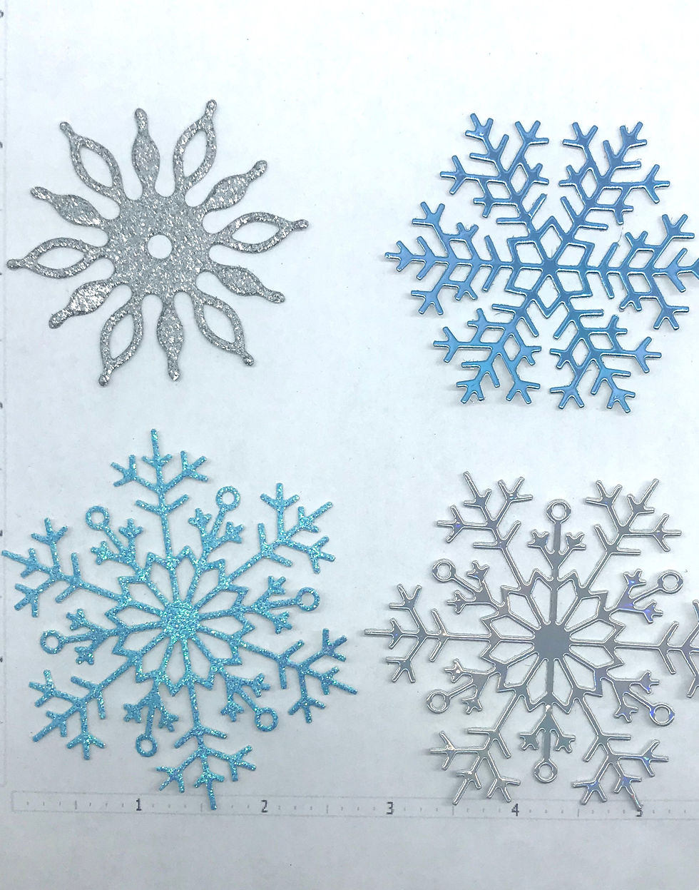 Thumbnail: Die Cuts Snowflakes Winter Large 8 Pieces