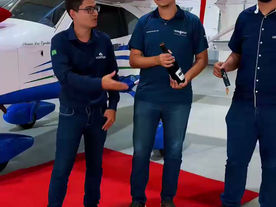 VIDEO: Mais um MC-01 formando pilotos no Brasil: Entrega da aeronave ao Aeroclube de São José dos Campos