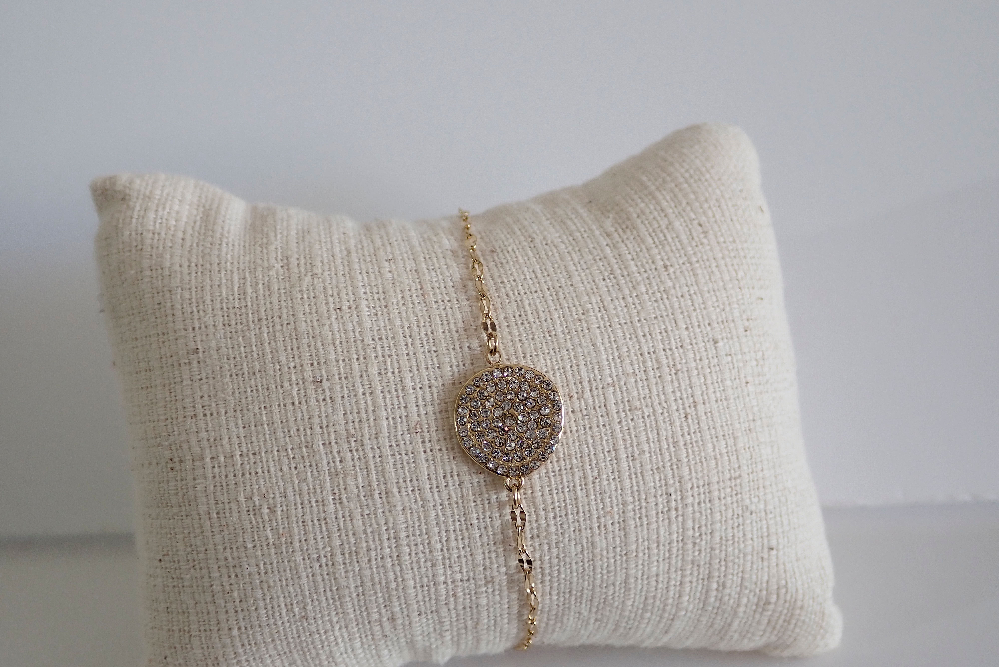 Bracelet avec des strass en acier inoxydable