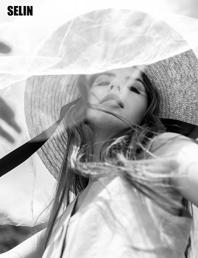 Exklusiver Fashion-Look und Magazin-Styling im SELIN Magazin, umgesetzt von Aysel Huseynova (Frankfurt).