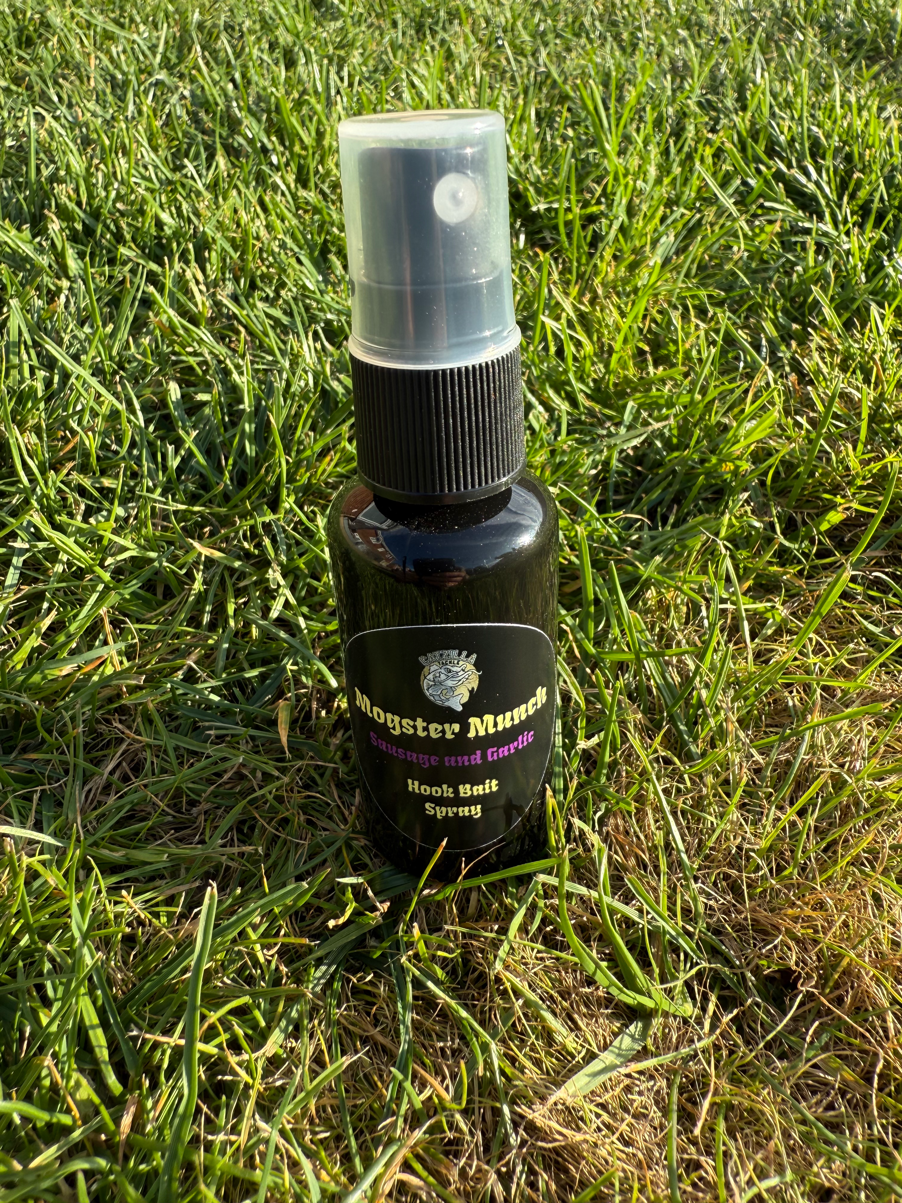 Mogster Munch sausage and garlic shake and spray