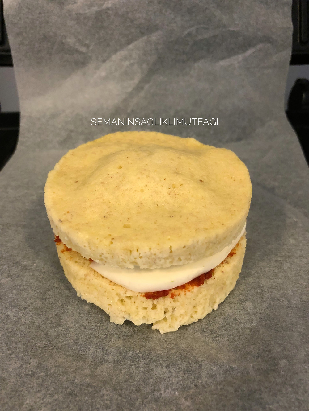 glutensiz tost ekmeği, tost ekmeği, sağlıklı ekmek, badem unu