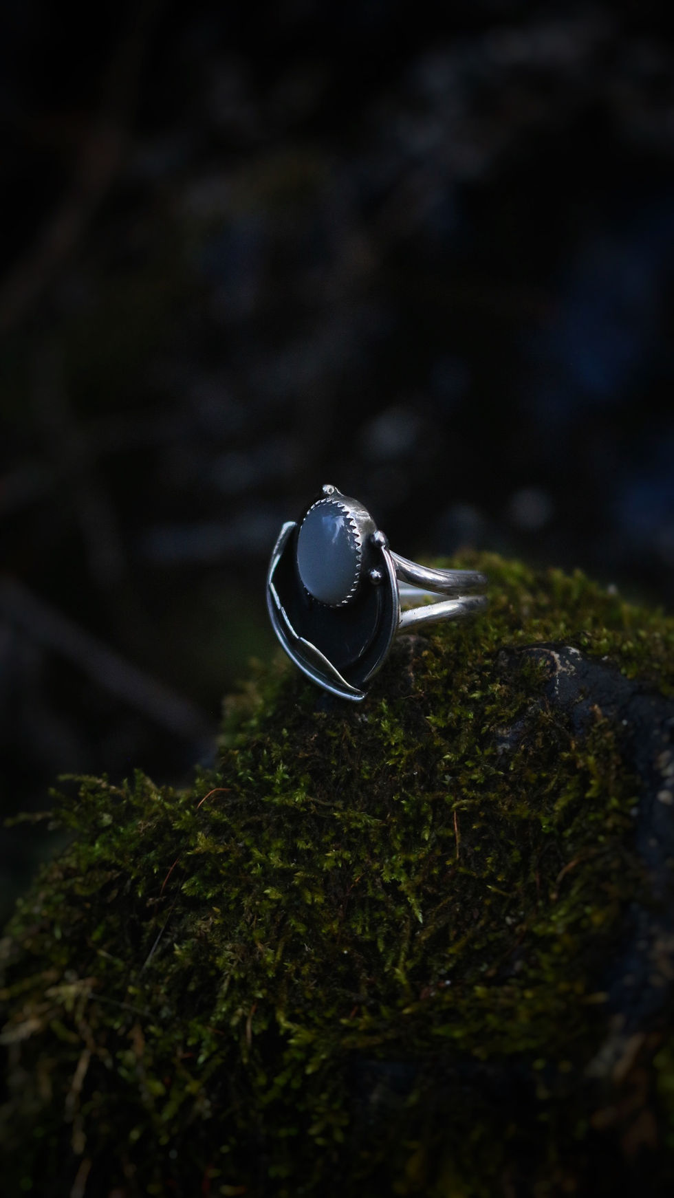 Thumbnail: White Moonstone Ring 