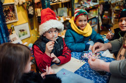 HudsonHolidayStroll-100