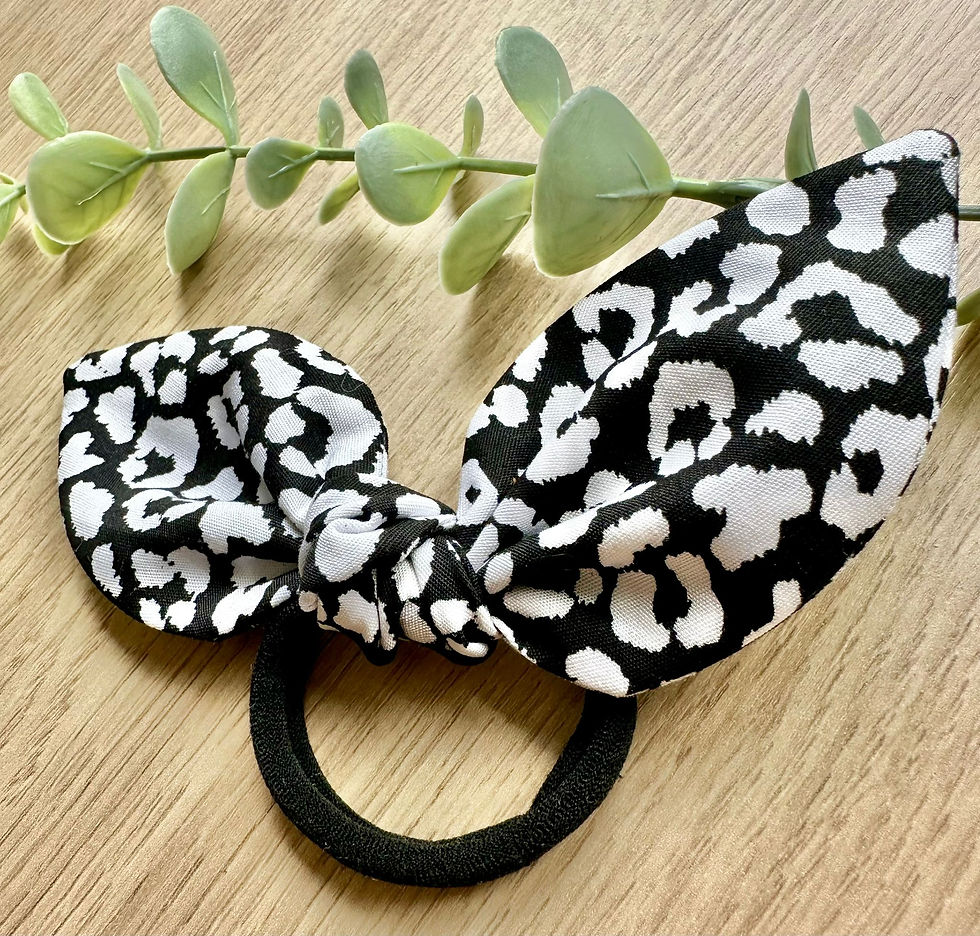 Thumbnail: Black and White Leopard Knot Bow Bobble
