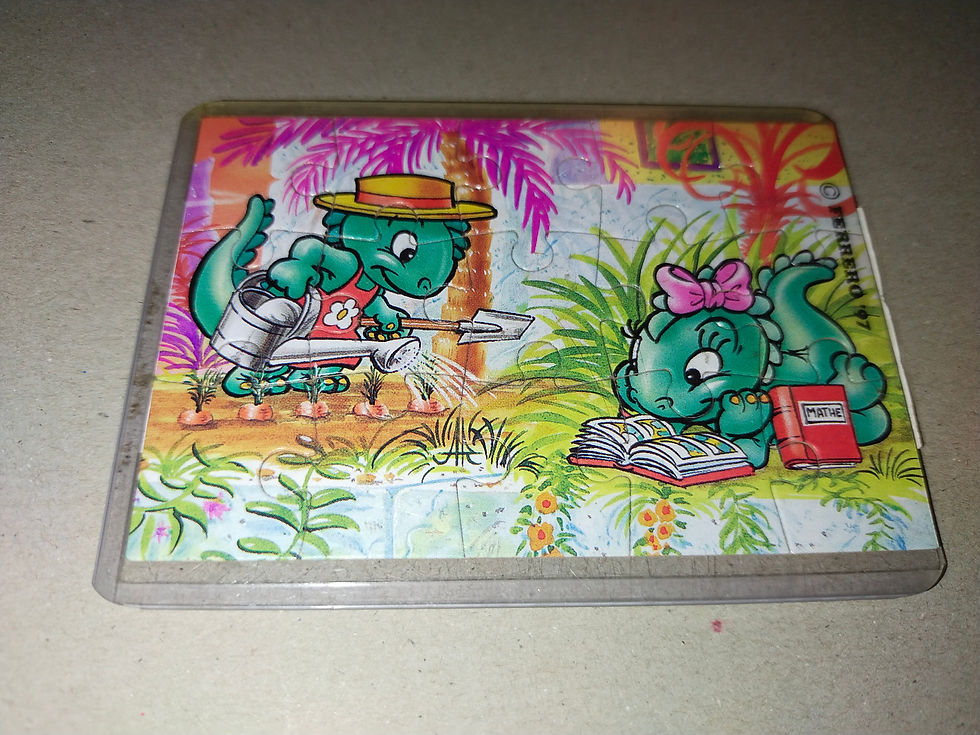 Dinosauří puzzle: jeden zalévá, druhý čte