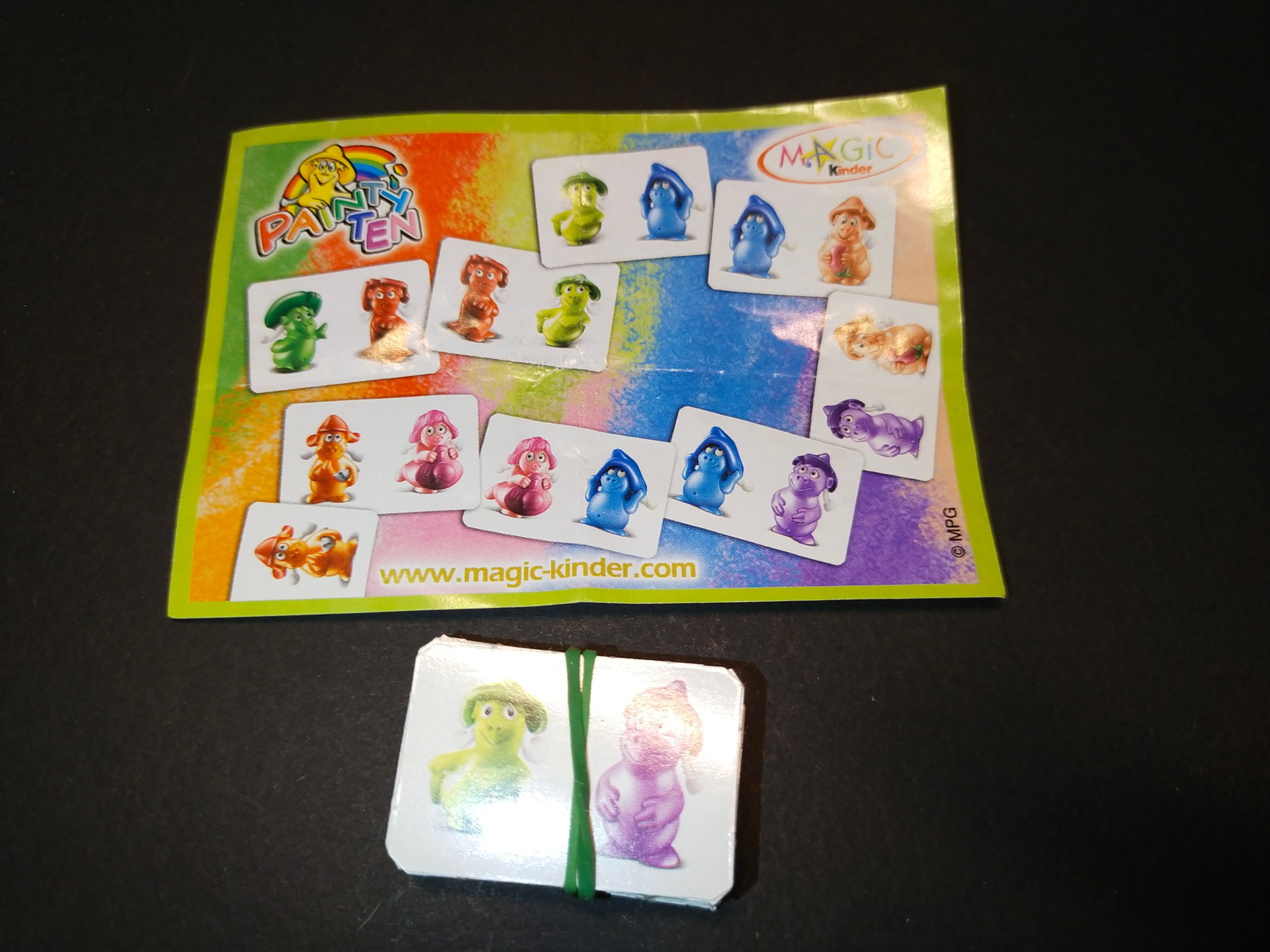 Barevné kartičky s roztomilými zvířátky, hra pro děti