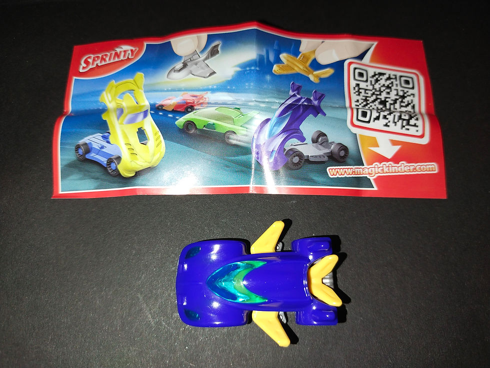 Fialové závodní autíčko se žlutými detaily a návod