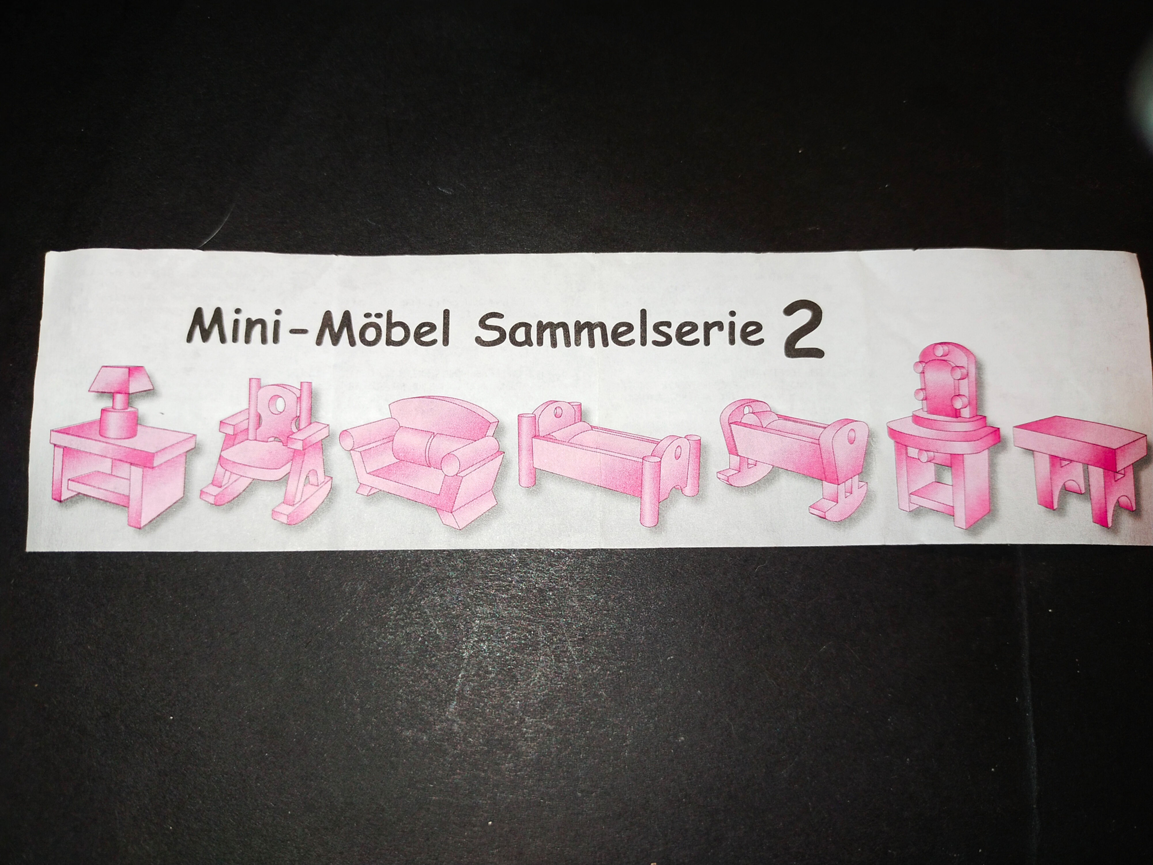 Mini-Möbel Sammelsereie 2: růžové miniaturní nábytkové soupravy