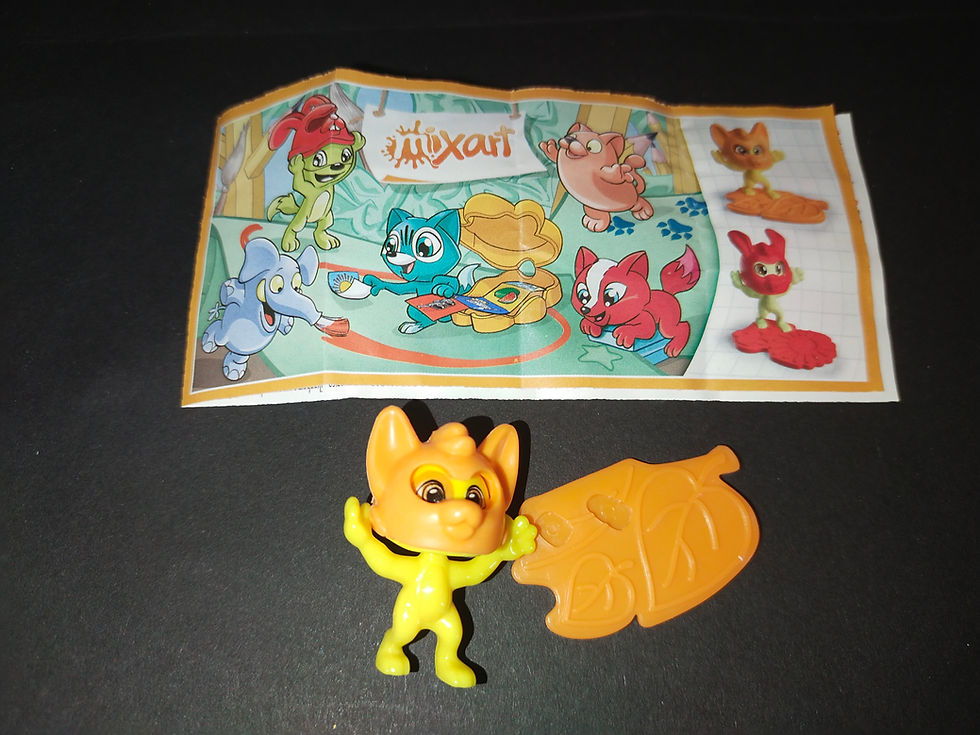 Roztomilá figurka a sběratelská kartička