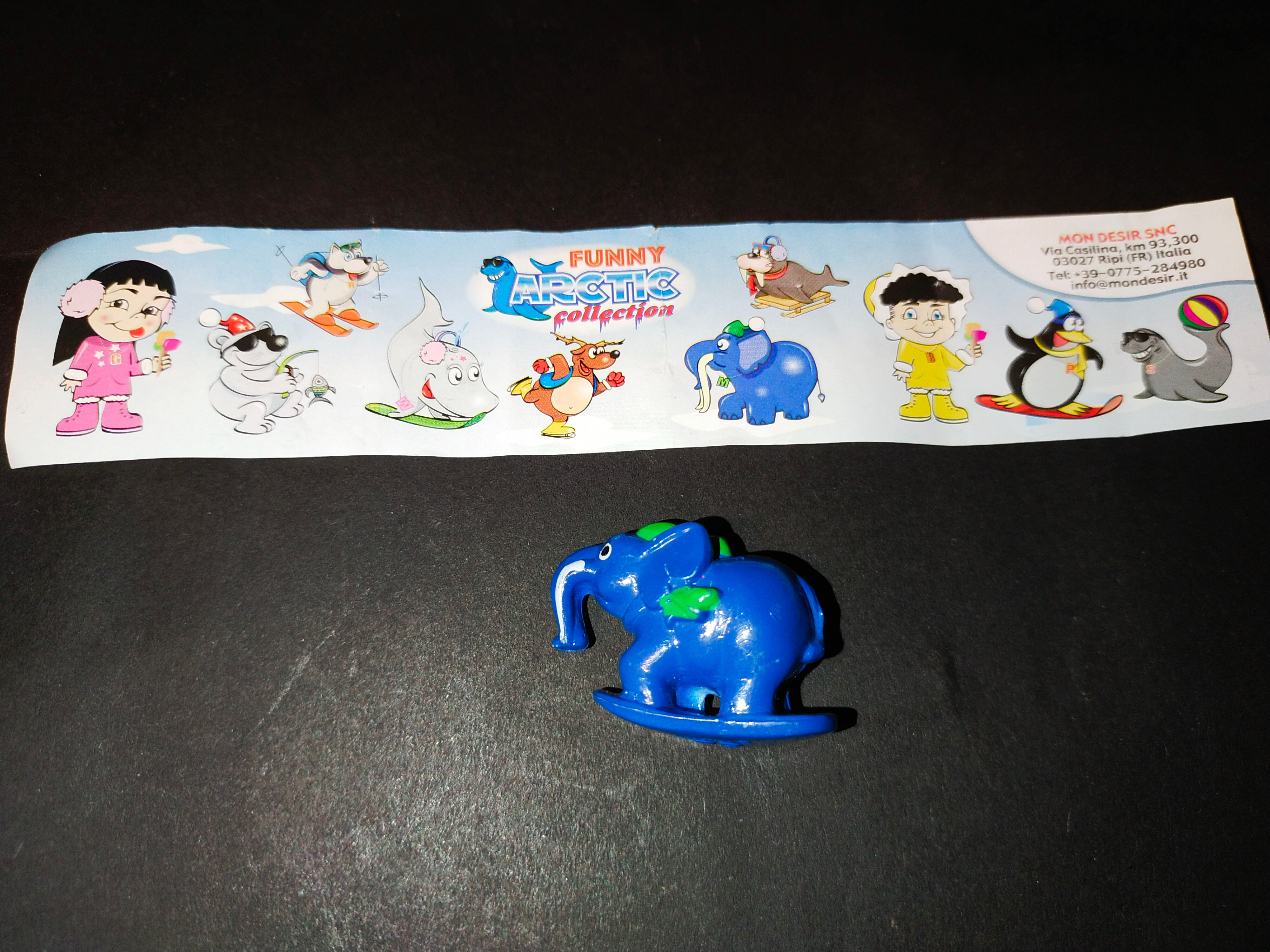 Modrý slon na lyžích, Kinder překvapení