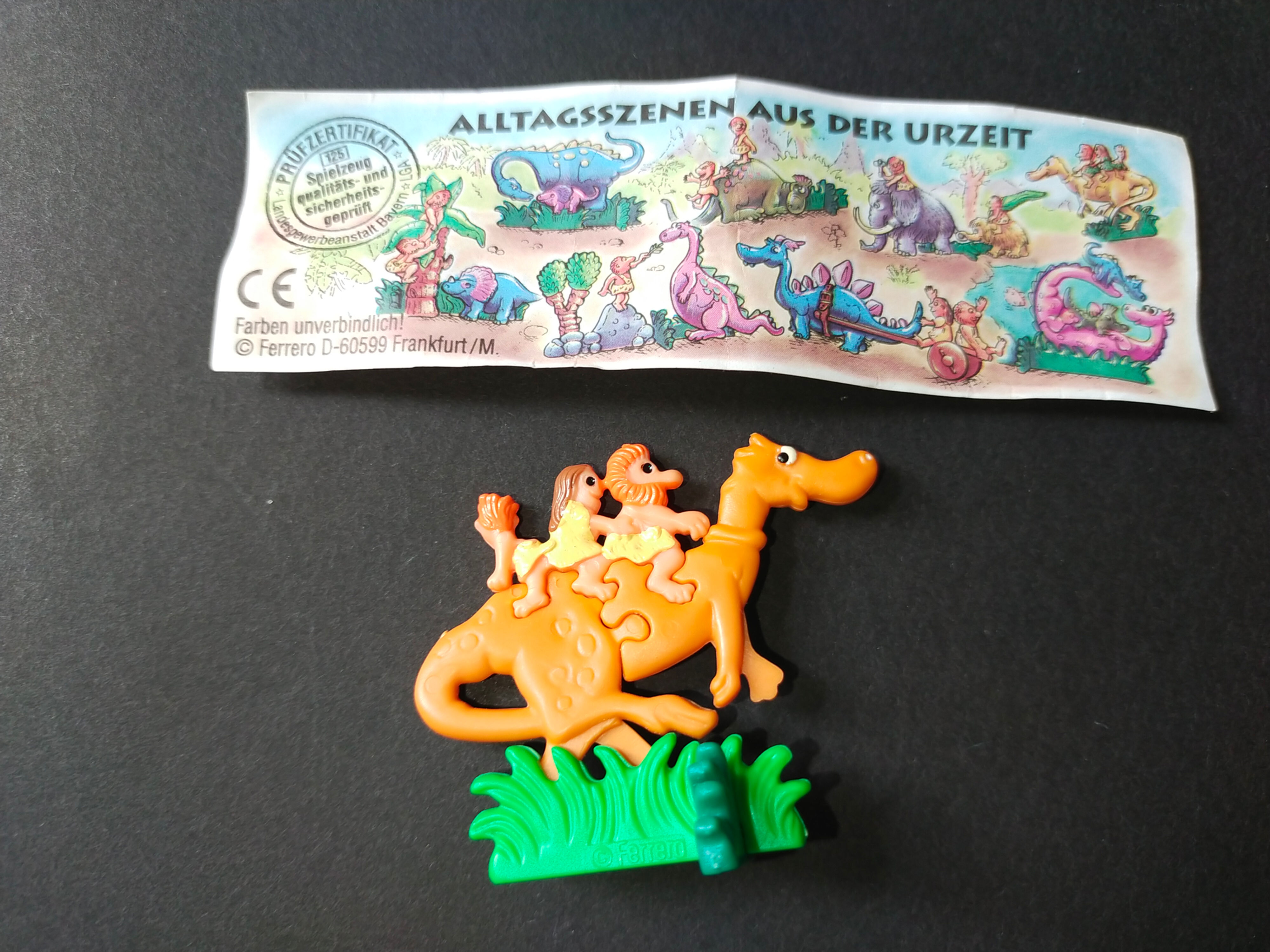 Dinosauří figurka s mláďaty, sběratelský kousek