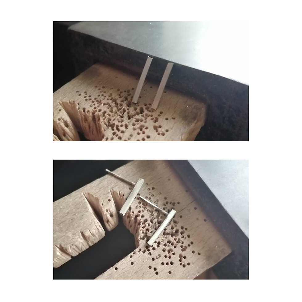 Thumbnail: Frosted Bar Studs