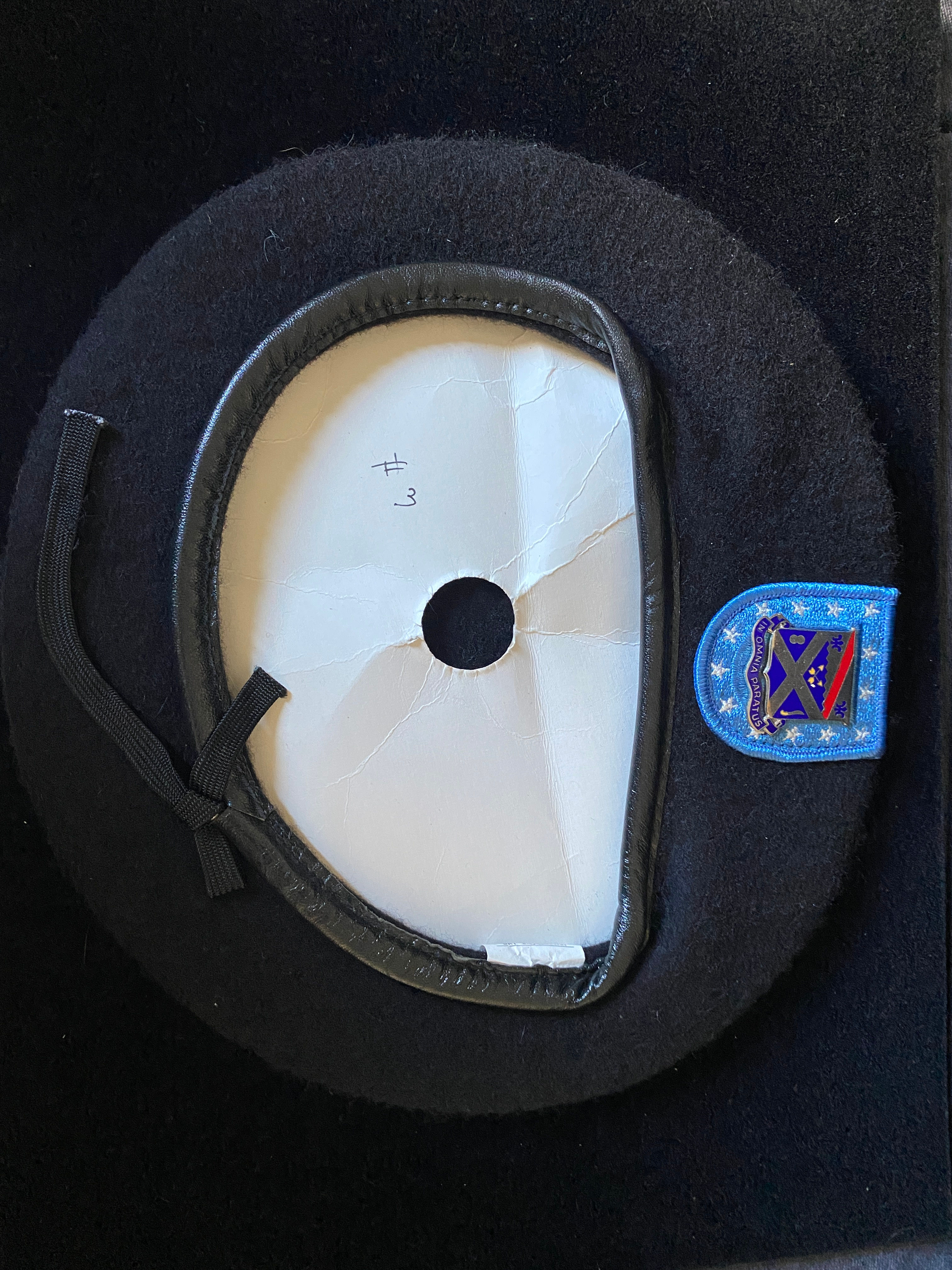 Boina do 18o Regimento de Infantaria “In Omnia Paratus” de 2001