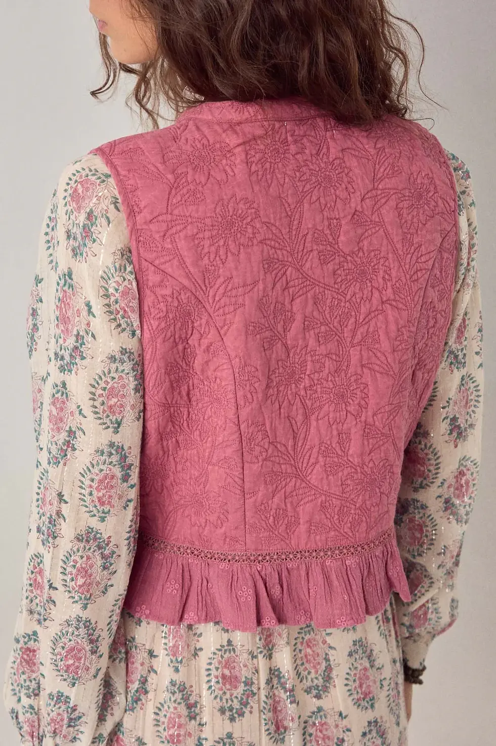 Miniatura: MIA VEST by Maison Hotel
