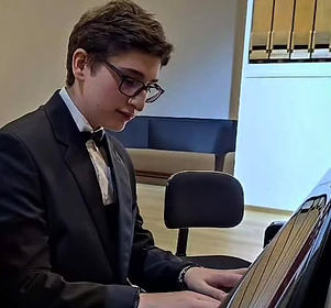 Davide Casalino presso l'Auditorium Vincenzo Vitale del Conservatorio Domenico Cimarosa di Avellino