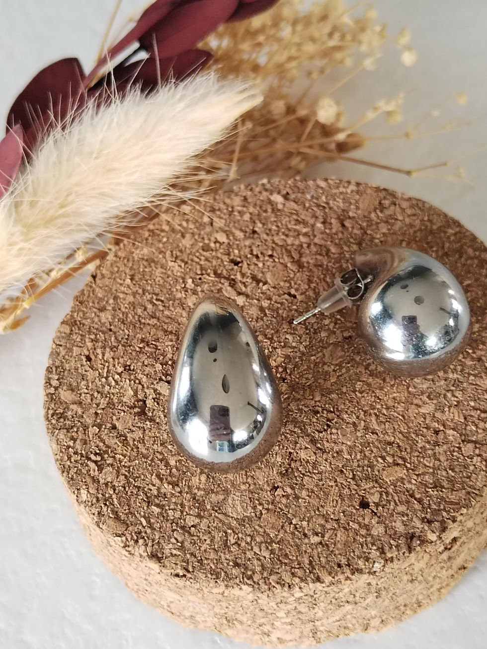 Boucles d'oreilles en forme de goutte argentées