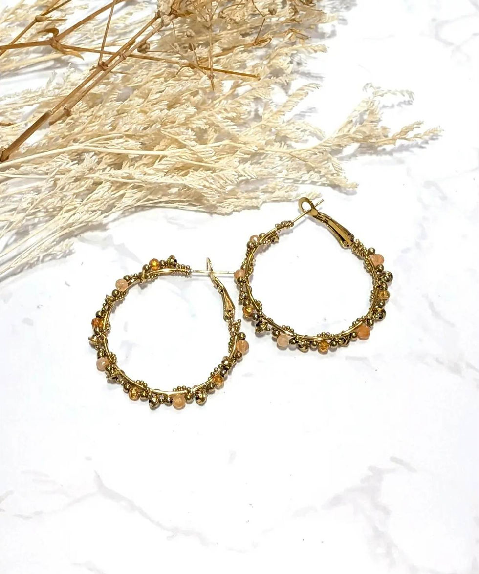 Boucles d'oreilles créoles dorées perles rosées
