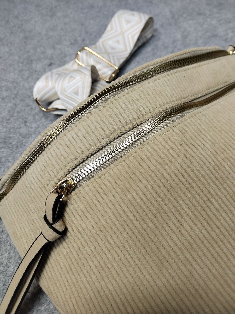 Sac banane velours beige, femme