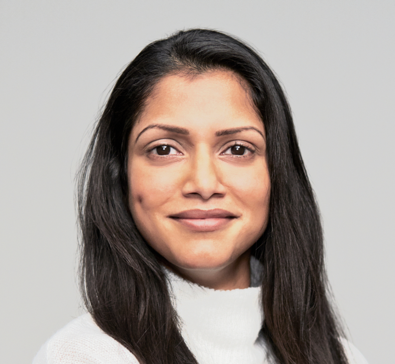 Woman with Crossed Arms_edited_edited.jpg