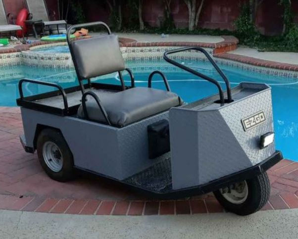 2000 EZ-GO 3 Wheel Cart SN 5070 a.JPG