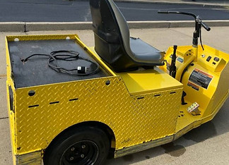 Cushman Tug - 3 Available SN 6188 c.jpg