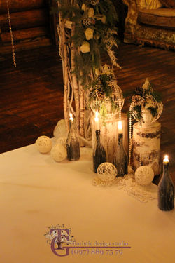 Пеньки,бутылки, свечи -декор свадьба