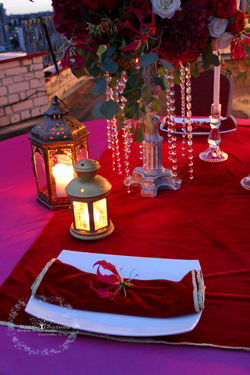 Ужин на крыше дома.