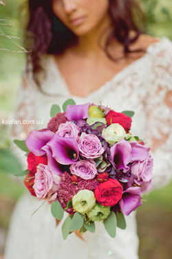 Букет невесты - цвета марсала.