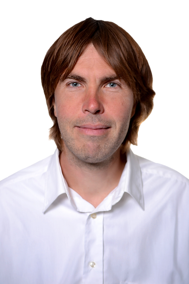 MichaelSchneider Porträt_edited.png