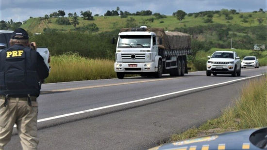 PRF realiza fiscalização de ultrapassagem em trechos da Delegacia de Jequié (BA)