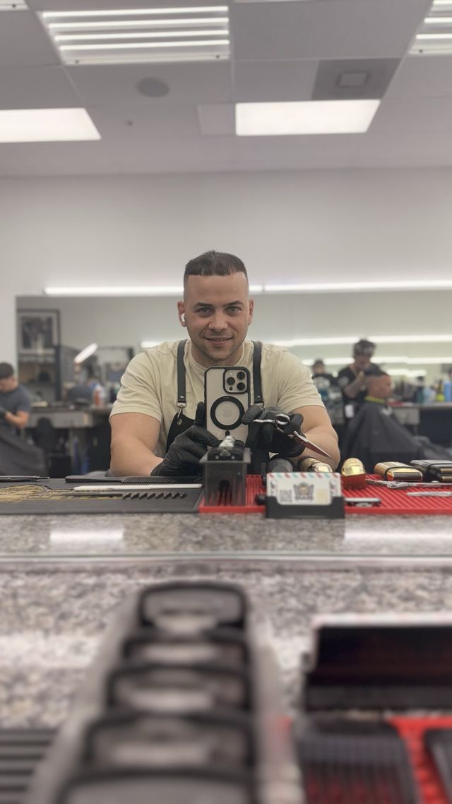 Skin fade with a smooth blend