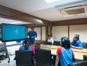 ติดตั้งและสอนการใช้งาน iPro-BOARD บริษัท บี.วี.เอ็น. ซิลเวอร์ เชน จำกัด