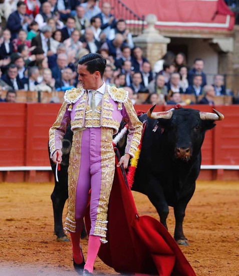 David Galván y El Fandi destacan en una tarde de toros marcada por la espada en Sevilla