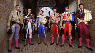 Javier Fernández corta la única oreja en la primera novillada nocturna de Sevilla